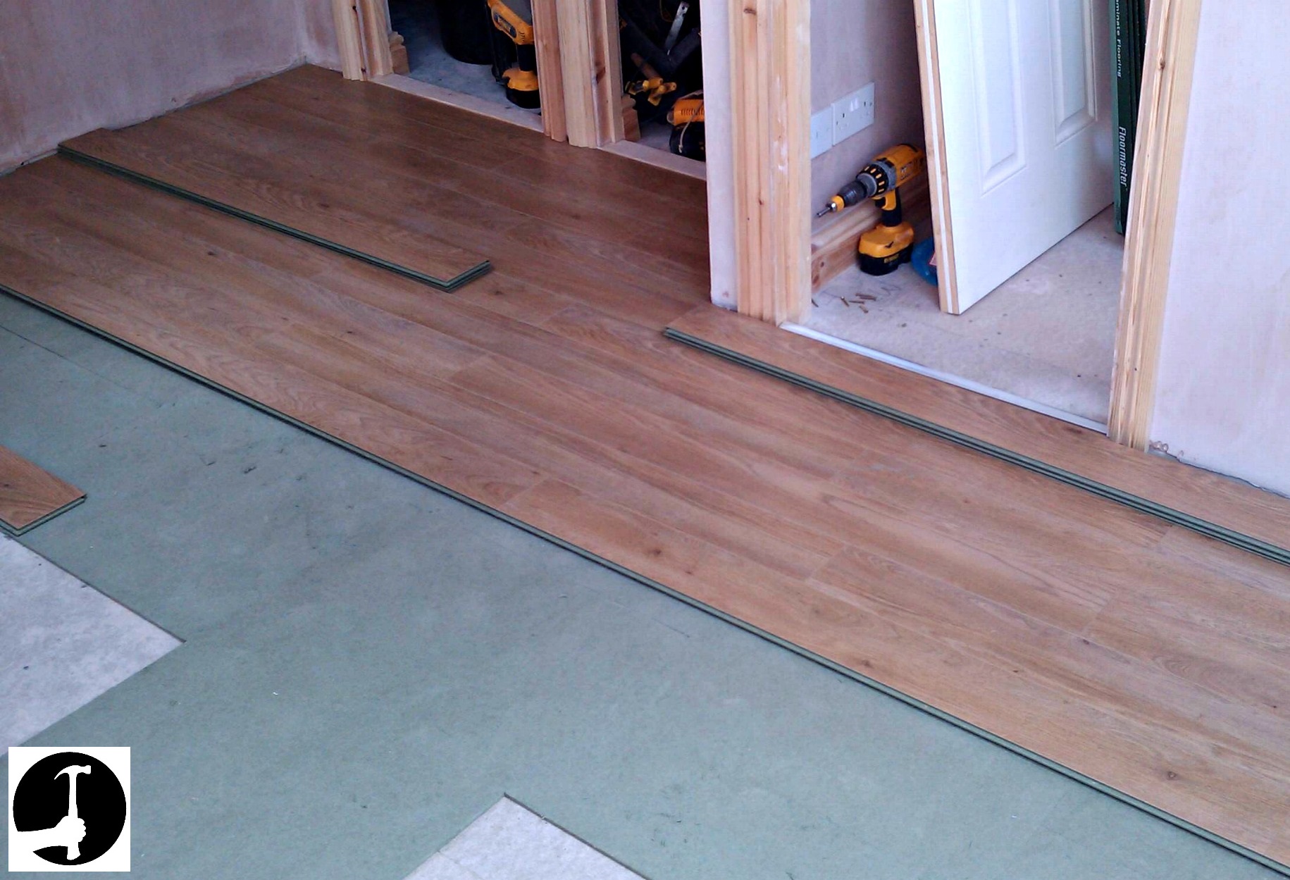 How to Determine The Direction To Install My Laminate Flooring