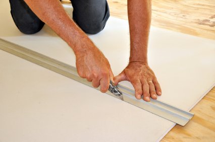 Cutting Plasterboard To Size For Perfect Walls Ceilings