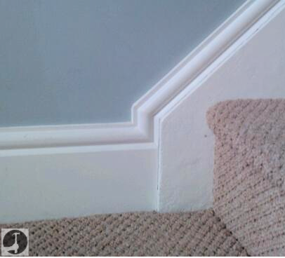 Skirting continuous up stair stringer