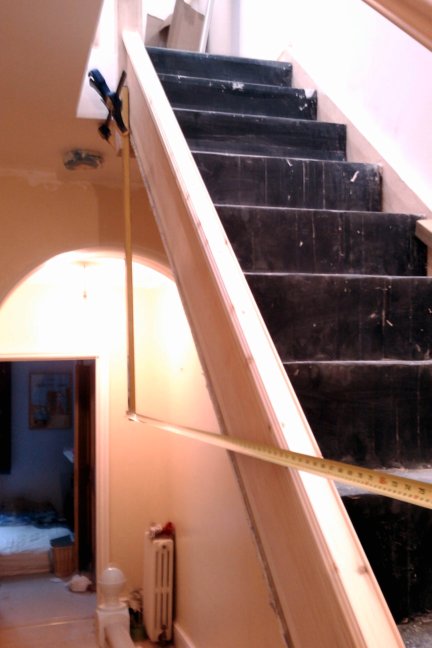 How to calculate how many spindles you need in your balustrade