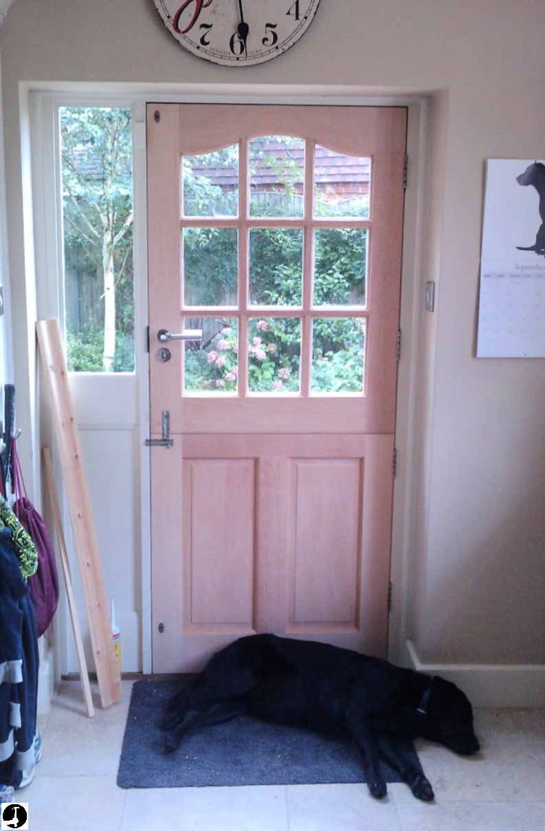 How to hang a stable door